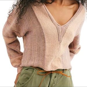 Free people v neck sweater.in great condition